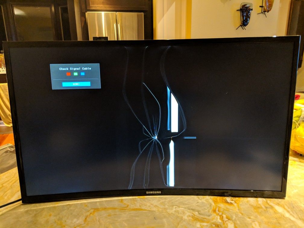 Samsung IT LC27F398FWNXZA Samsung C27F398 27-Inch Curved Computer monitor (CRACKED SCREEN)