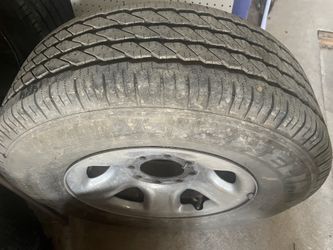Dodge Ram 2500 rims and tires
