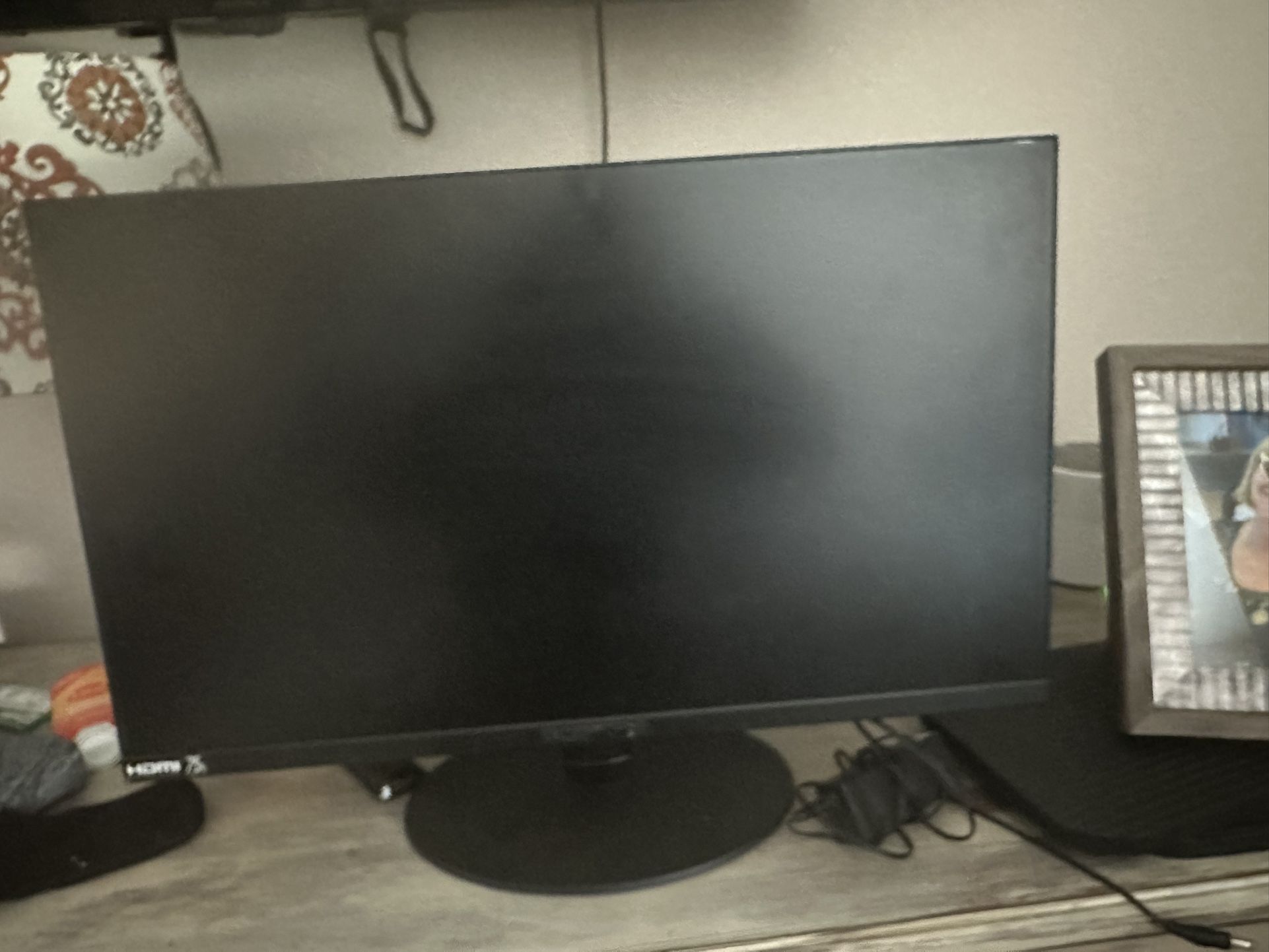 27 Inch Monitor