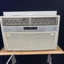 Frigidaire 6,000 BTU Air Conditioner 