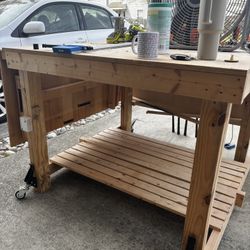 Work bench, Mobile With Expanding Edges On 3 Sides