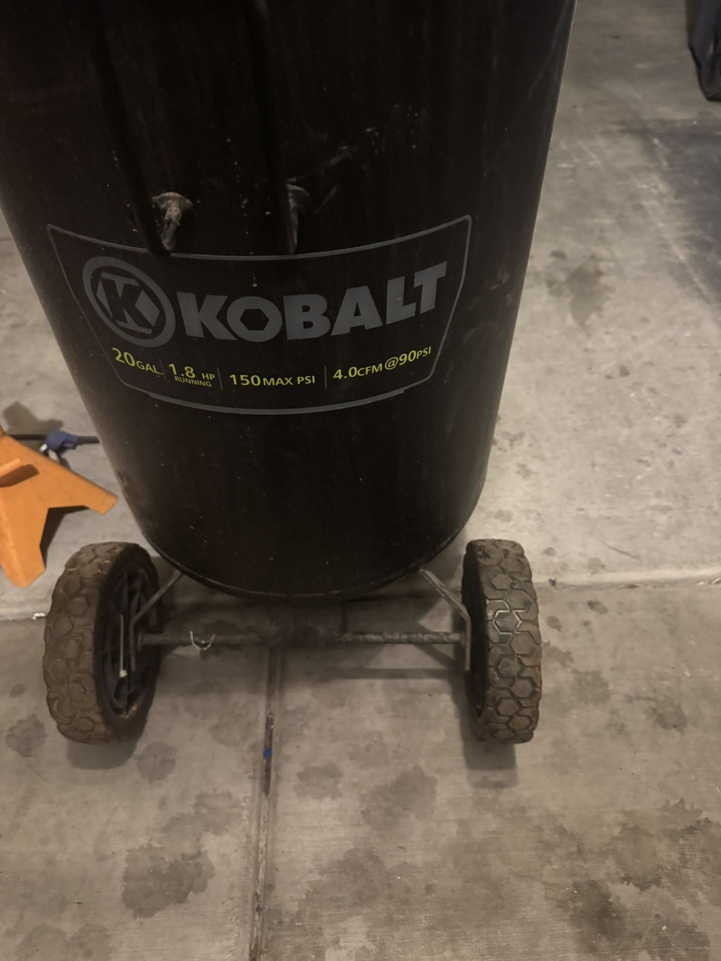 Kobalt 1.8hp 20g Air Compressor