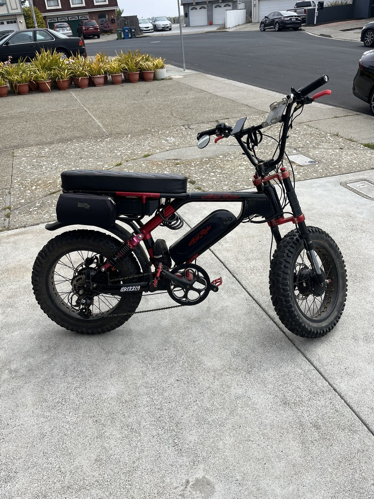 Electric Bike, Ariel Rider Grizzly dual motors dual batteries SF hill killer long range $2000