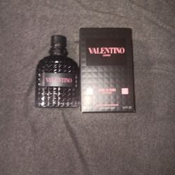 Valentino Uomo Intense 