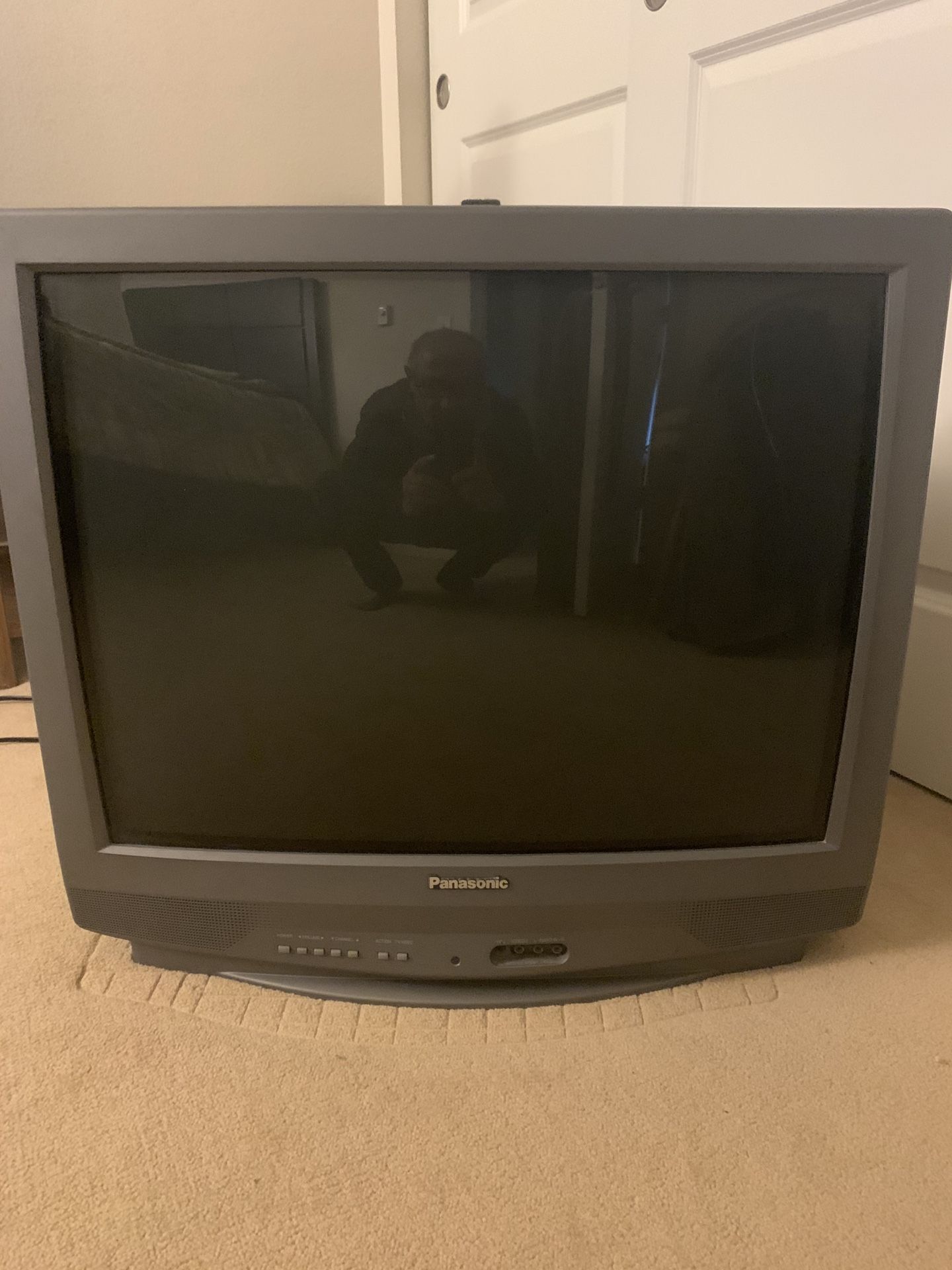 Free 27 inch TV - it works