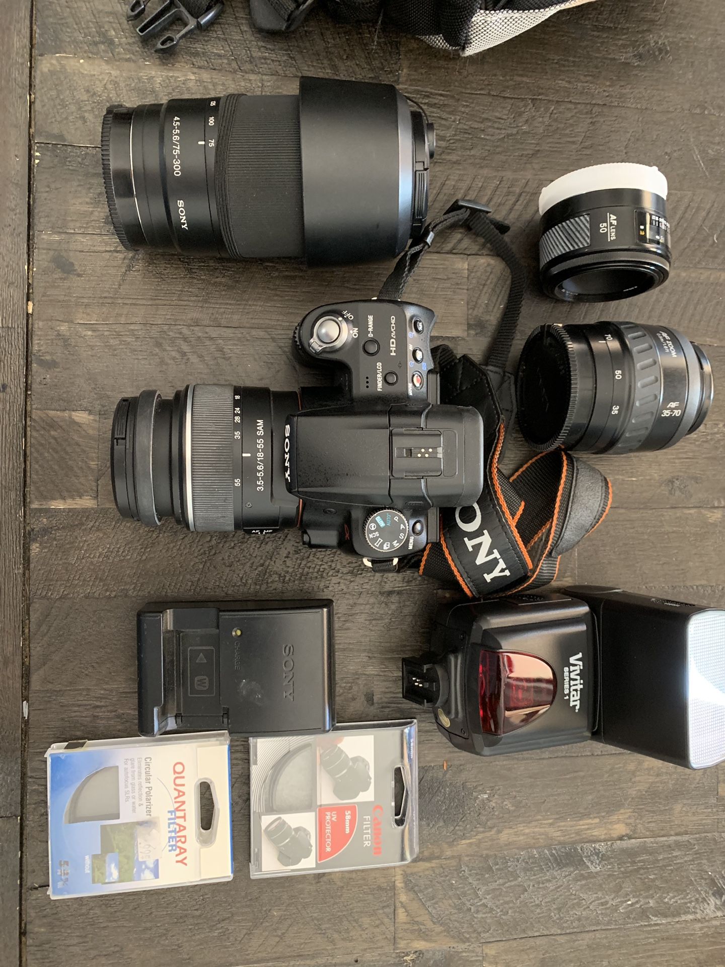 Sony A33 Alpha SLT-A33 with Accessories for Sale in Queen Creek, AZ ...