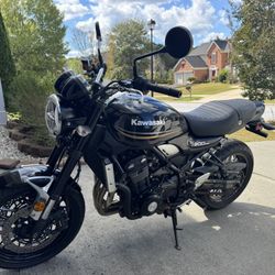 Kawasaki Z900RS