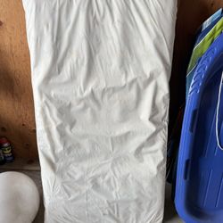 crib / toddler mattress 