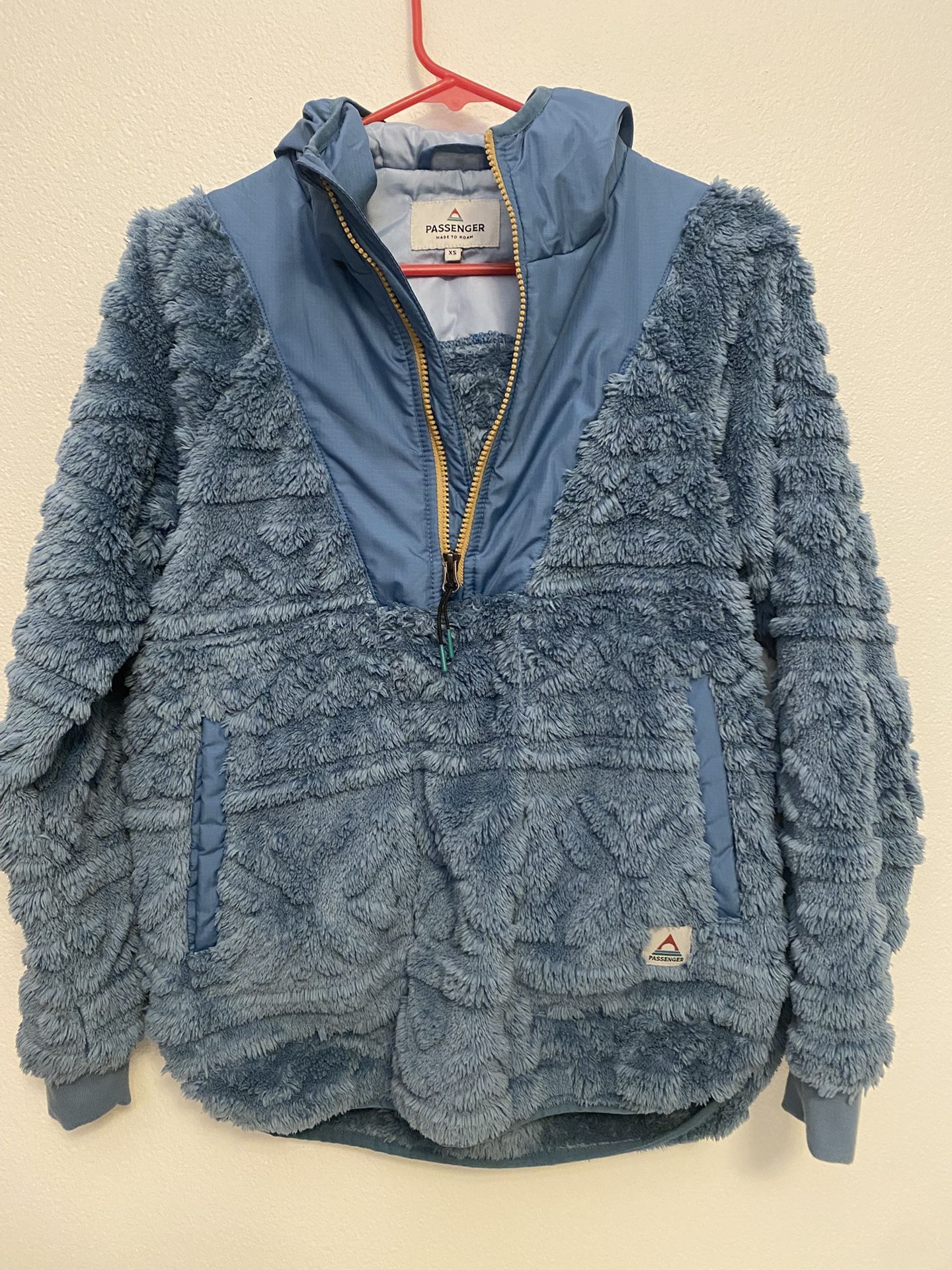 Women’s 100% Recycled Fleece by Passenger (XS, fits like S)