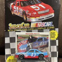 Richard Petty Grand Prix 1/64