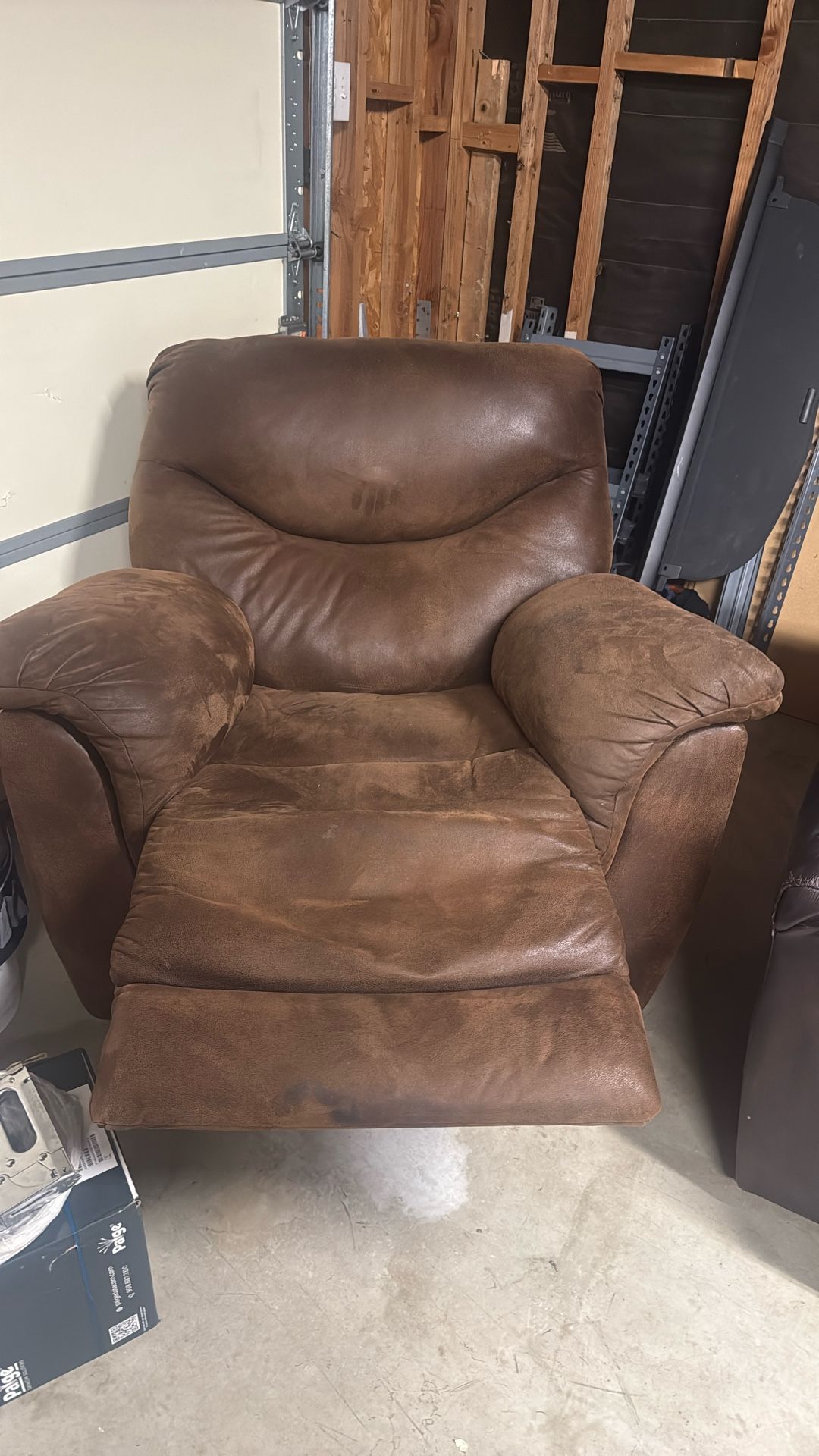Loveseat Recliner And Single Recliner