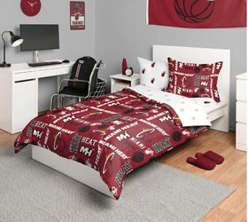 FOCO NHL Washington Capitals 5 Full Piece Comforter Set 