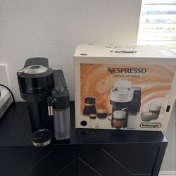 Nespresso Vertuo Lattissima Matte Black