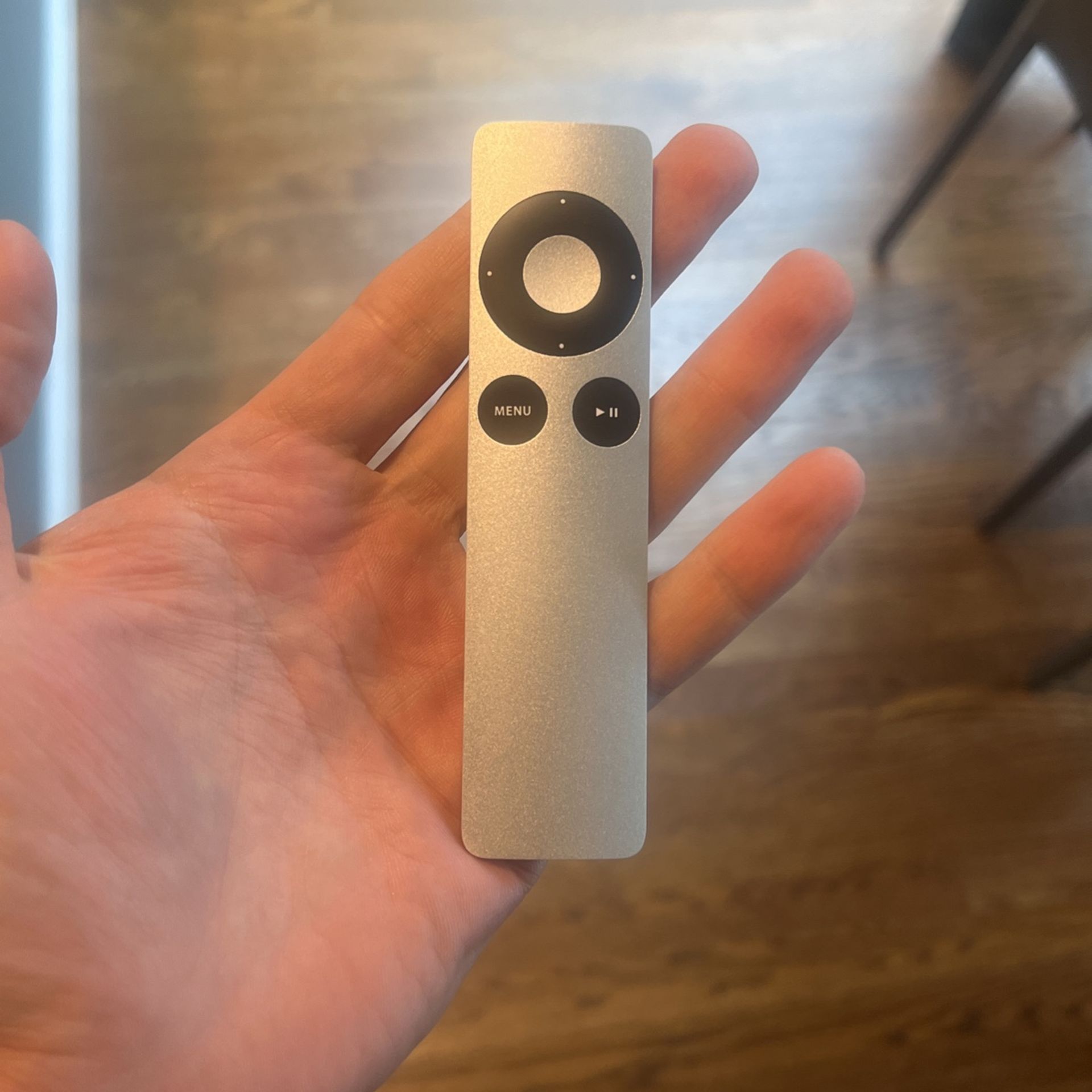 Apple TV Remote 