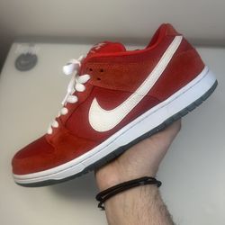 Sz 8 Nike SB Dunk Low Challenge Red 2012