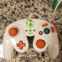 Wii GameCube Controller- Yoshi