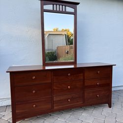 Kincaid solid wood dresser and mirror 