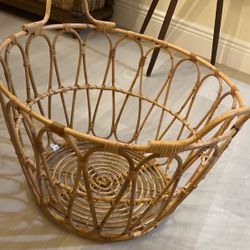 Bamboo  Laundry  Basket 