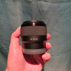 Sony FE 50mm f1.8 full frame Lens