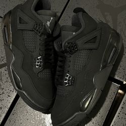 Black Cat - Jordan 4 Retro (2025) Men’s