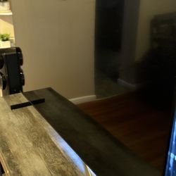 Big Dining Table 6 Chairs / Samsung Tv 65”