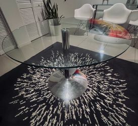 Modern Round Dining Table