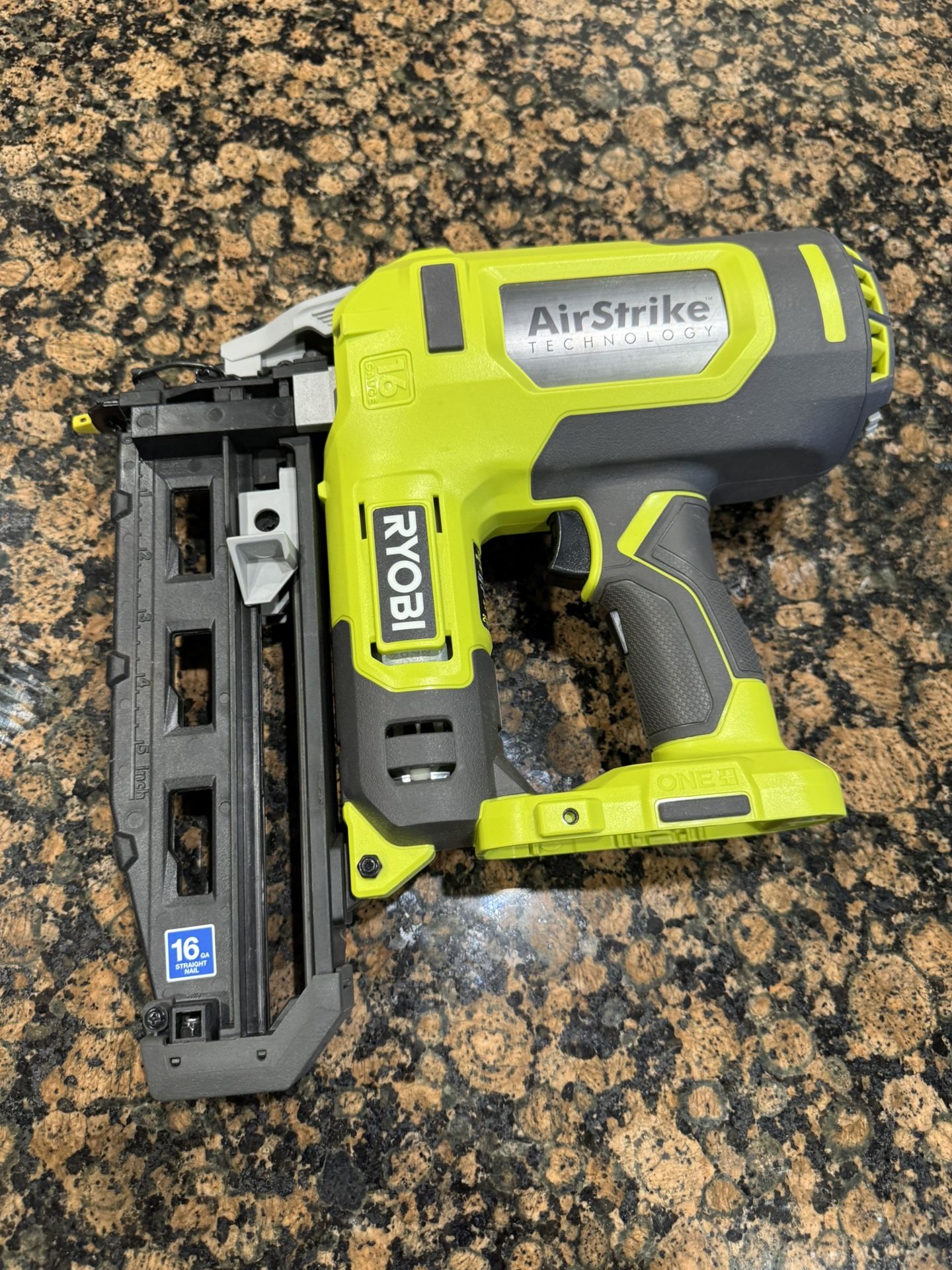 Brand New 16 Gauge Nail Gun 