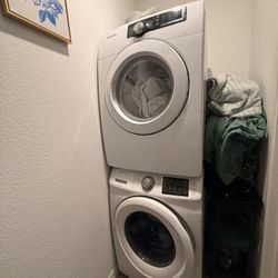 Gas WASHER AND DRYER 