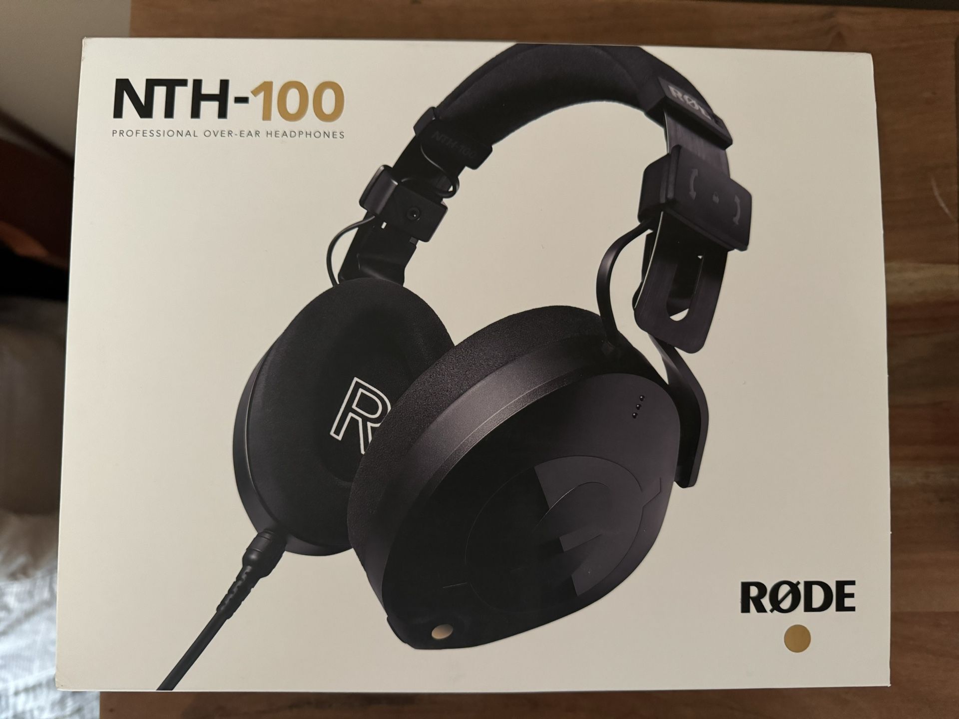 Rode NTH-100 Professional Over-Ear Headphones