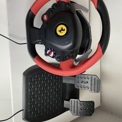 Thrustmaster Ferrari 458 Spider Racing Wheel & Pedals Xbox One