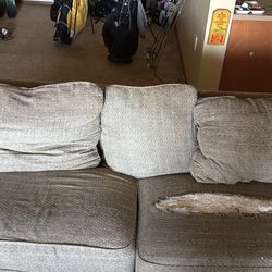 Couch 10$