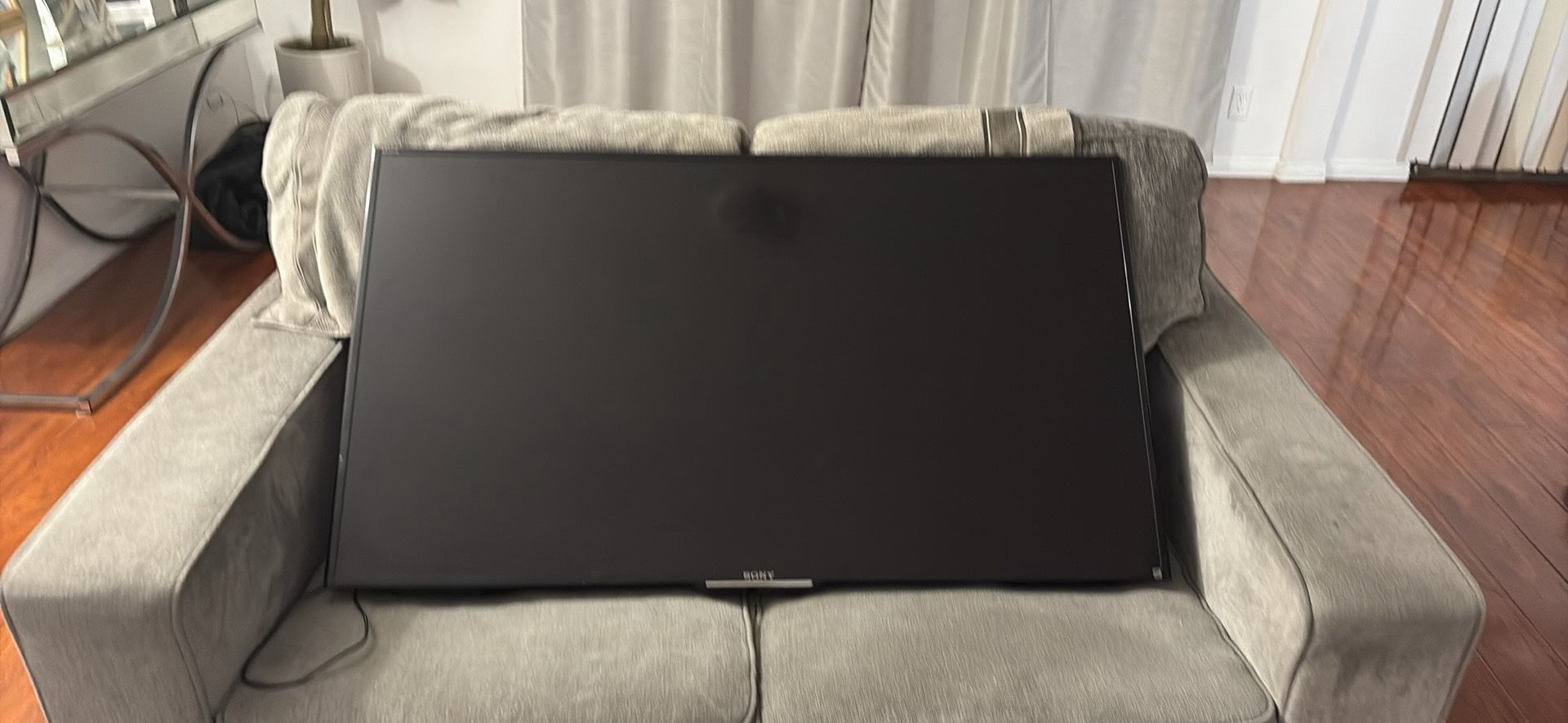 Sony Bravia Tv 45 inches