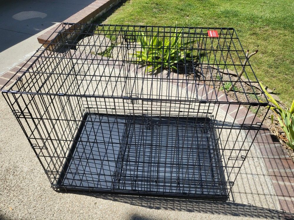 Collapsible Dog Crate