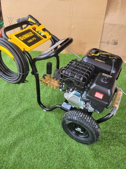 DEWALT PRESSURE WASHER 4400 PSI