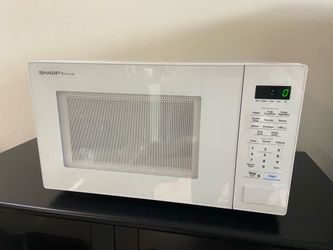Microwave 1.1 Cu. Ft. Sharp Carousel - White