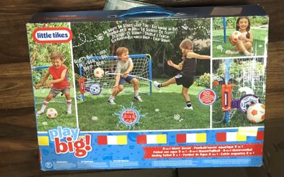 Little Tikes 2 In 1 Water Soccer 