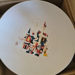 DISNEY PARKS mickey And Minnie Holiday Plate