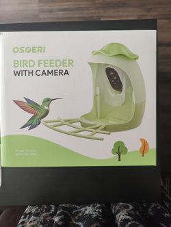 Bird Feeder With Camera