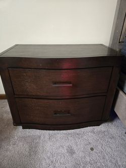 Nightstand 