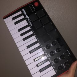 AKAI Professional MPK Mini Play MK3 