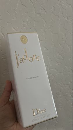 J’adore Dior woman’s perfume