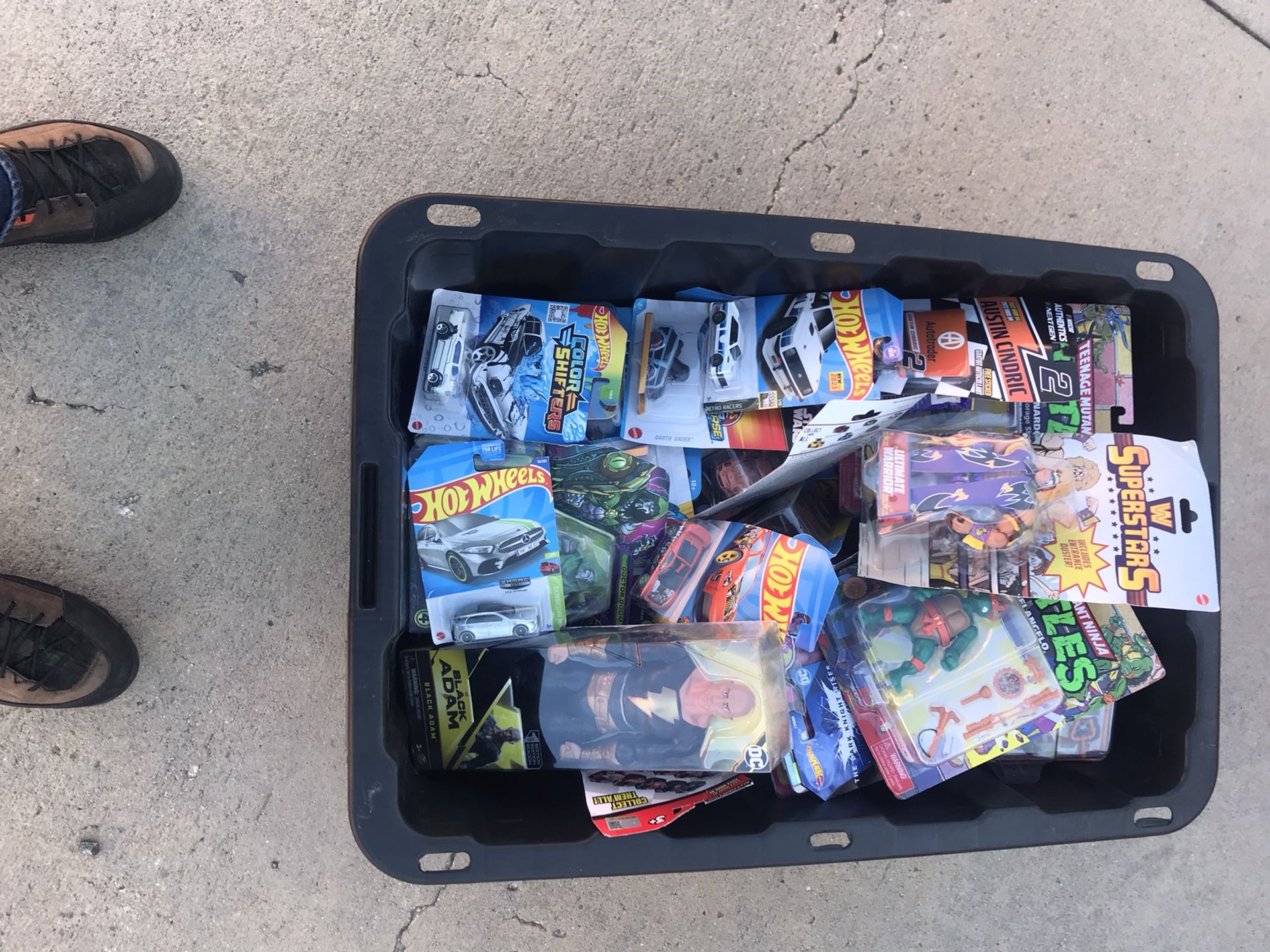 Hot wheels And Action Figures