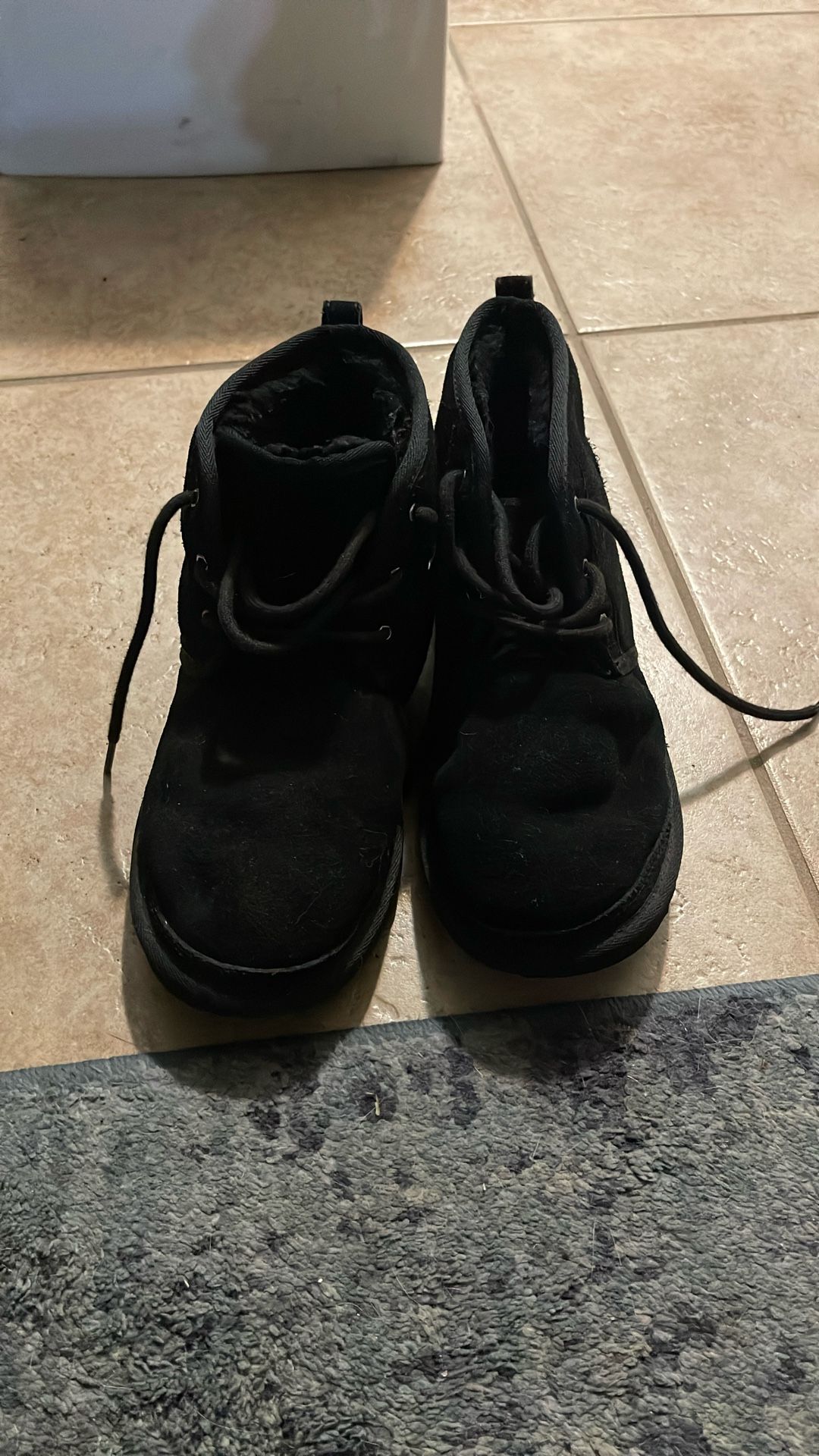 Ugg Shoes Size 6