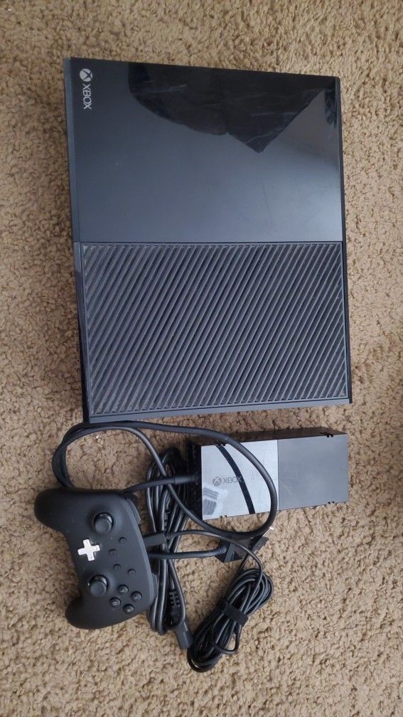 Xbox one with controller
