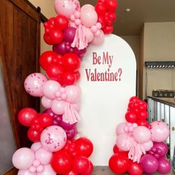 Valentines Balloon Decor 