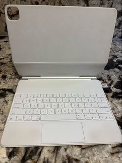iPad 12.9 Pro Apple Keyboard