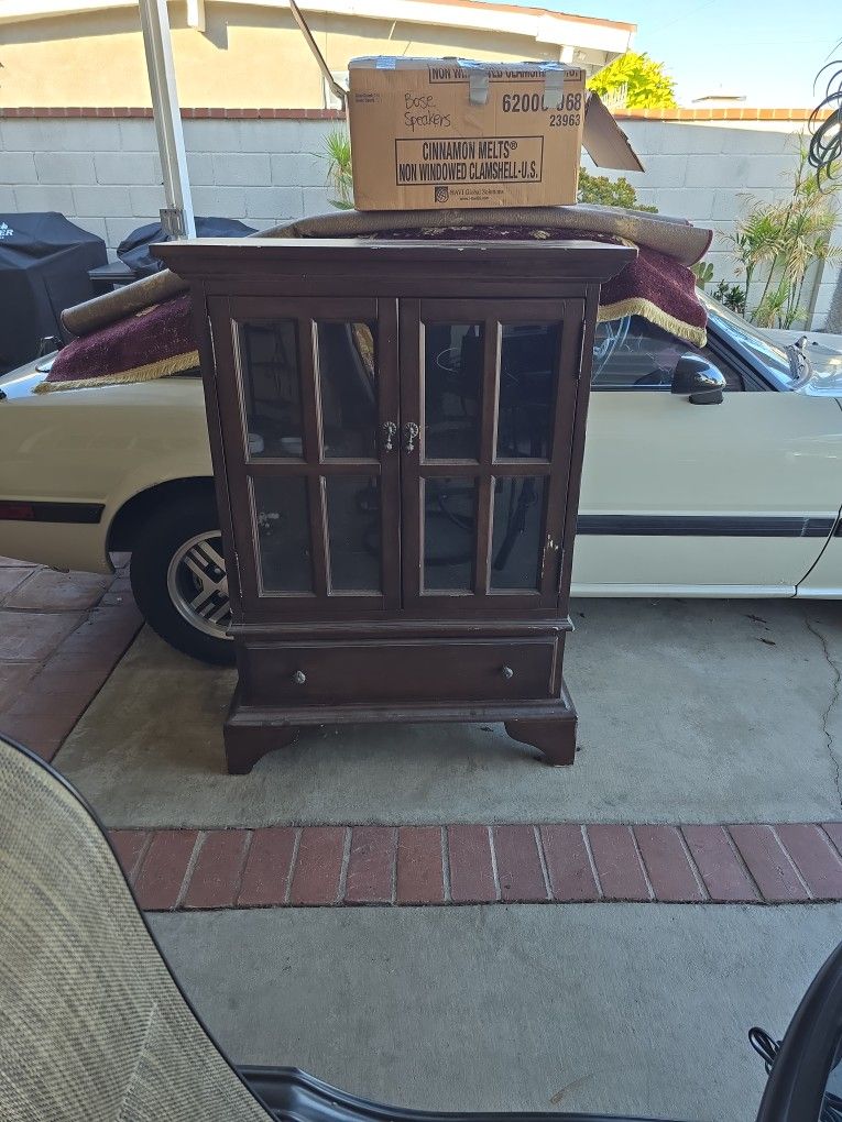 2 Shelf Cabinet With Bottom Drawer