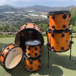 DW Drum set, Drums 