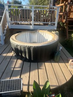 Saluspa inflatable hot tub read description