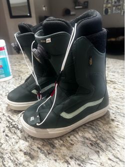 Women’s vans snowboard boots